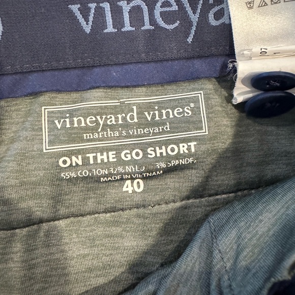 Vineyard Vines On the Go Men’s Shorts - size 40 - Picture 2 of 4